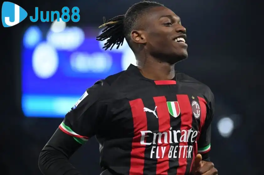 Al Nassr muốn chi đậm để chiêu mộ Leao (Ảnh: Sports). Al Nassr muốn chi đậm để chiêu mộ Leao (Ảnh: Sports).