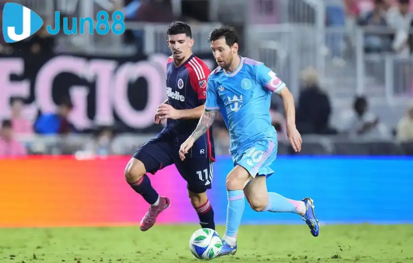 Messi để lại dấu ấn với ba đường kiến tạo trong chiến thắng của Inter Miami trước New England Messi để lại dấu ấn với ba đường kiến tạo trong chiến thắng của Inter Miami trước New England